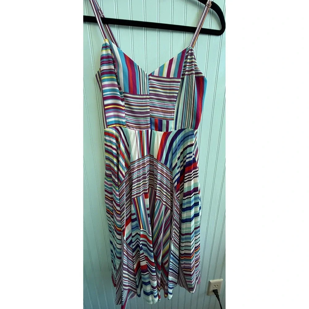 Parker Multicolor Pleated Midi Fit and Flare Dress Sweetheart Neckline Size‎ 2